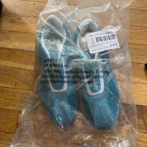 Vintage Disney Tinkerbell Slip on Shoes Size 8